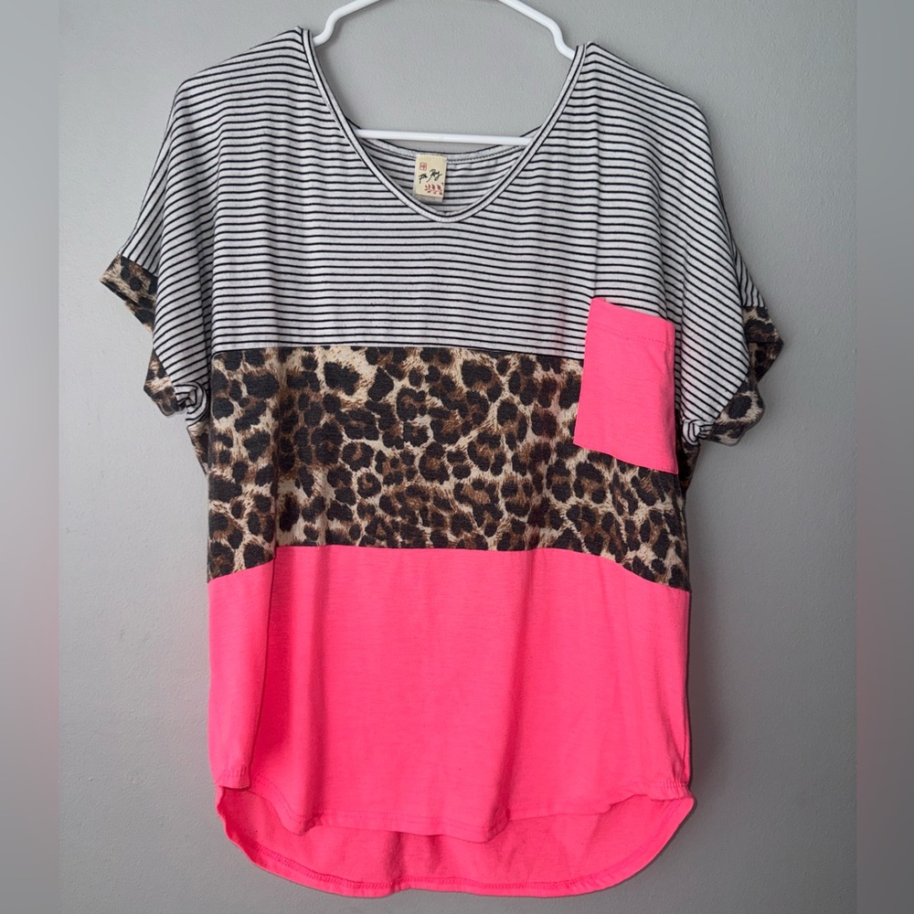 Boutique Hot Pink and Cheetah Print Top. Size Small.